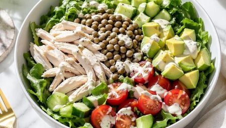 Tok Tutan Diyet Salata Tanımı
